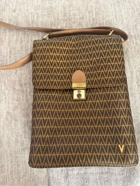 Mario Valentino vintage shoulder bag from the late 80s–90s era